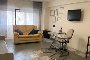 Elegante uso ufficio via Tola