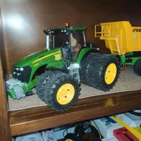 trattore John deere