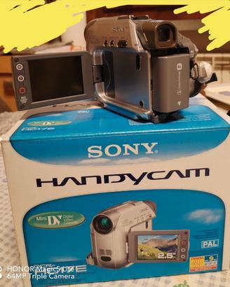 Videocamera Sony DCR-HC17E