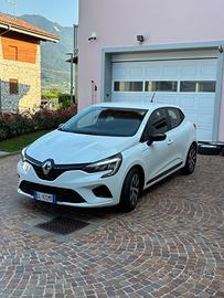 Renault Clio 2023 100CV GPL + SET 4 CERCHI IN LEGA