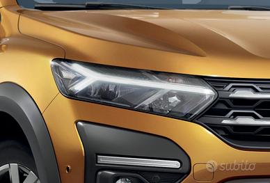fanale anteriore destro dacia Sandero Stepway 2021