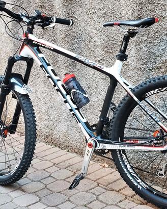MTB Focus Raven 26" M in carbonio – anno 2019