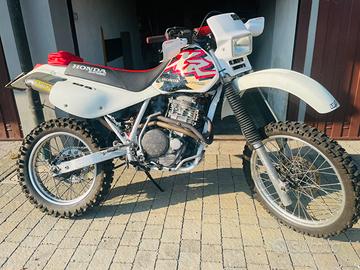 Honda XR 600 Dall’Ara 1990 restaurata
