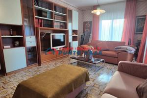 PRESSI VIA CESARO' - Appartamento di 145mq