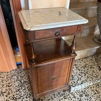 Comodino con piano in Marmo