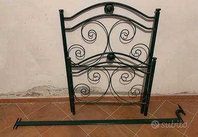 Letto singolo in ferro battuto