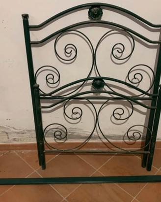 Letto singolo in ferro battuto