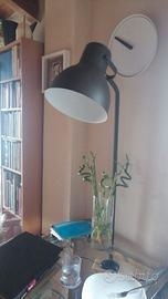 Lampada da terra Hektar