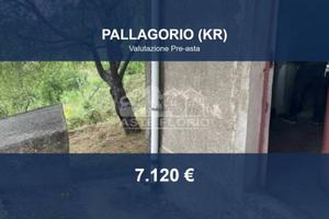 Immobile in asta di 77 m² a Pallagorio