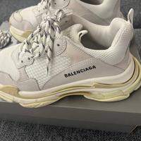 BALENCIAGA TRIPLE S