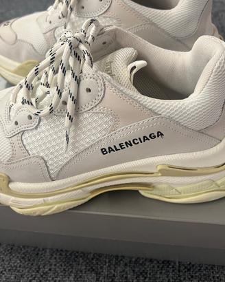 BALENCIAGA TRIPLE S