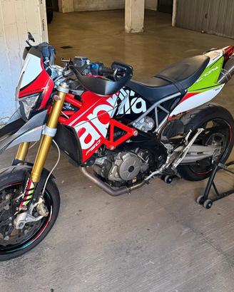 Aprilia Dorsoduro 750 Factory