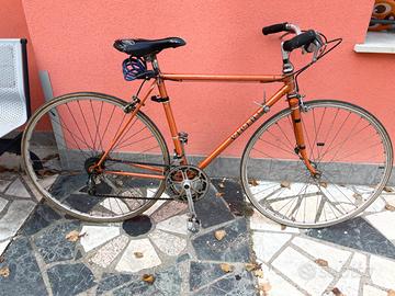 Bici corsa vintage vicini