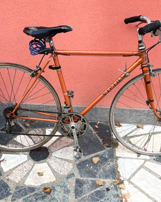 Bici corsa vintage vicini