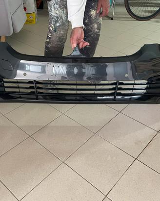 Paraurti anteriore BMW 520