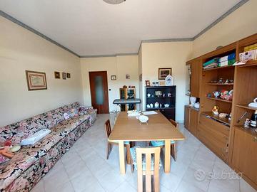 3 vani con posto auto zona vecchia stazione