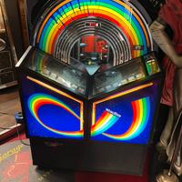 MODERNARIATO juke box wurlitzer
