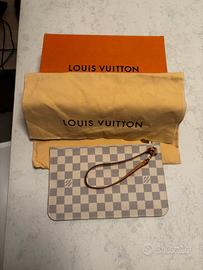 Pochette Louis Vuitton