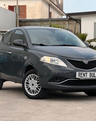 Lancia Ypsilon 0.9 TwinAir 85 CV 5 porte Metano Ec