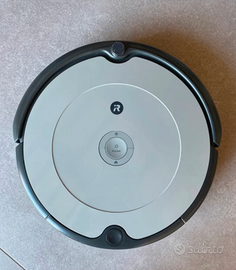 iRobot Roomba 698