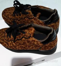 scarpa  leopardata, sportiva