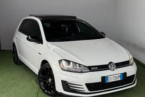 Volkswagen Golf 2.0 TDI DSG 5p. Highline BlueMotio