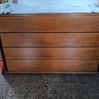 Mobili in legno massello