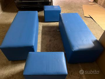 Set di Pouf o divanetti in pelle blu