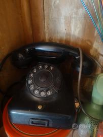 telefono in bachelite 