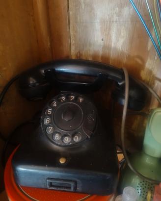 telefono in bachelite 