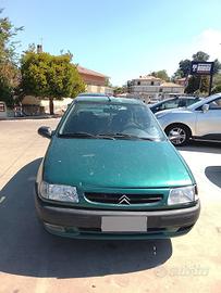 Auto perfettamente marciante pronta all'uso