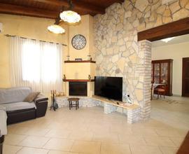 villa nelle colline rif 31922