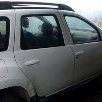 Dacia Duster per pezzi di ricambio