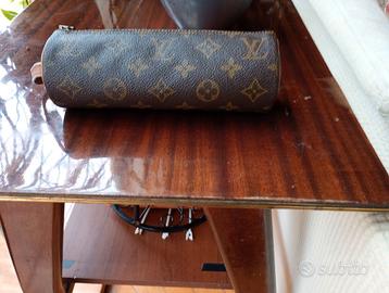 pochette Louis Vuitton