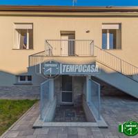 SPLENDIDA VILLA SU UNICO LIVELLO CON GIARDINO DI 3