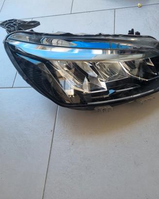 faro destro  peugeot 208/2008 