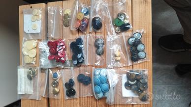 Stock bottoni per merceria e sartoria 