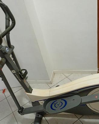 Cyclette ellittica marchio Domyos  