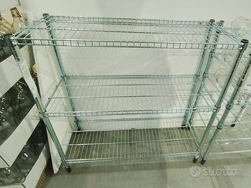 scaffale metallico