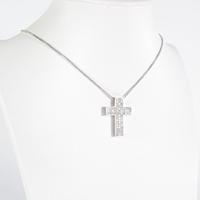 Collana croce in oro e diamanti