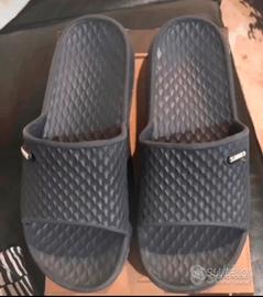 Ciabatte in plastica n. 43