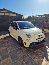 Abarth 595 Pista Scorpioneoro