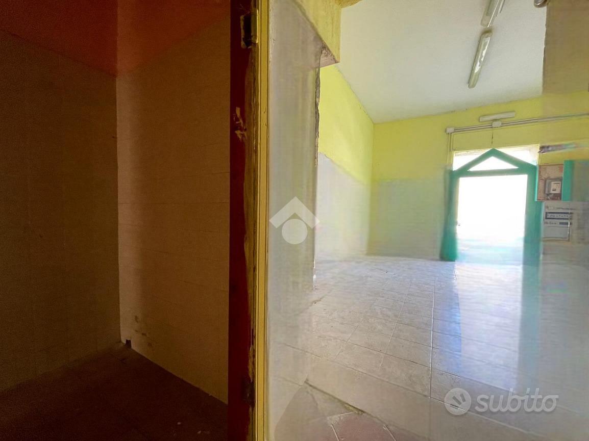Apartment in Cagliari, Is Mirrionis - Vista 3