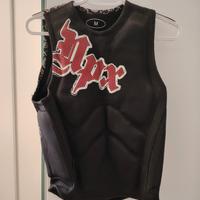 Giubbotto con protezioni sport acquatici 