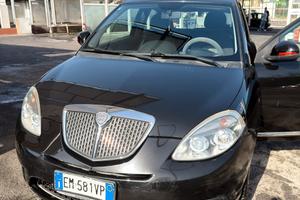 Lancia ypsilon unica