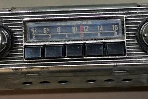 Autoradio Autovox RA 121 usata