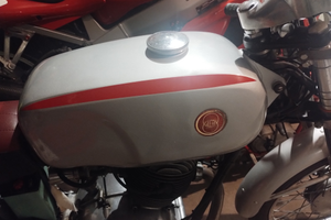 Moto Gilera 124 giubileo