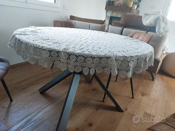 Tovaglia/copritavolo uncinetto 