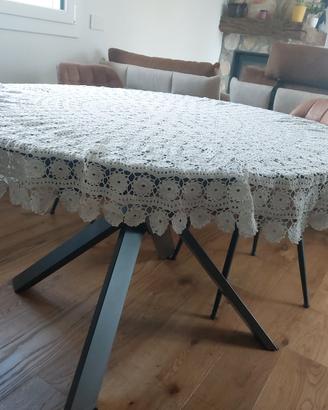 Tovaglia/copritavolo uncinetto 