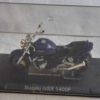 Suzuki GSX 1400F Modello da collezione